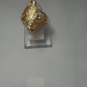 7010993 - CM MODEL MATA PUTIH [37.5% - 4.22gr]