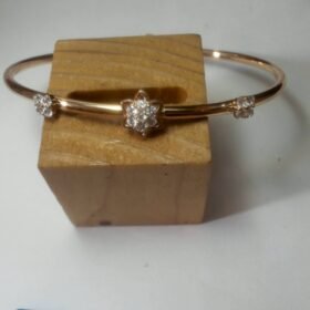 7014580 - GT CARTIER MATA PUTIH [75% - 4.74gr]