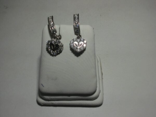 7016082 - WM KLIK LOVE MATA PUTIH [37.5% - 1.67gr]