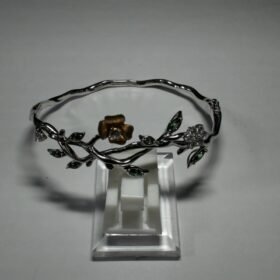 8000871 - GT IMPORT SANDRA DEWI DAUN & BUNGA MATA PUTIH + HIJAU [PUTIH] [75% - 14.32gr]