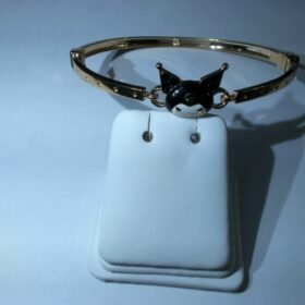 8001535 - GM FASHION BANGLE KUROMI MATA PUTIH ENAMEL [37.5% - 6.55gr]