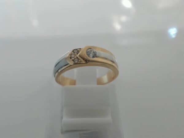 9078193 - CT RING DOV MATA PUTIH VARIASI 10 [70% - 3.03gr]