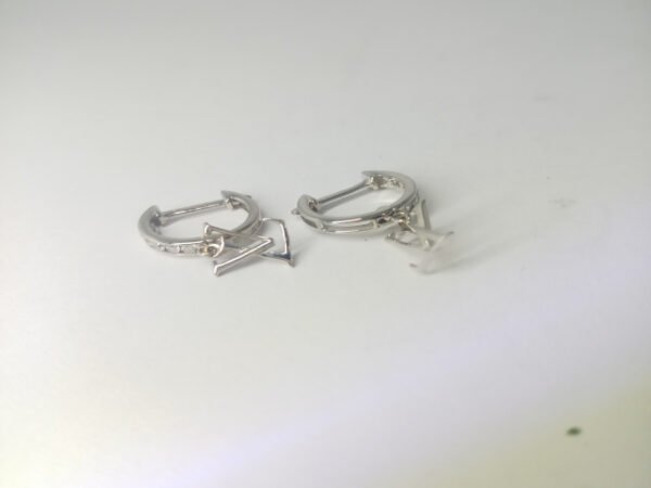 7088461 - WT KLIP LV MATA PUTIH [P] [17K - 1.9gr] - Gambar 2
