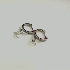 7088461 - WT KLIP LV MATA PUTIH [P] [17K - 1.9gr]