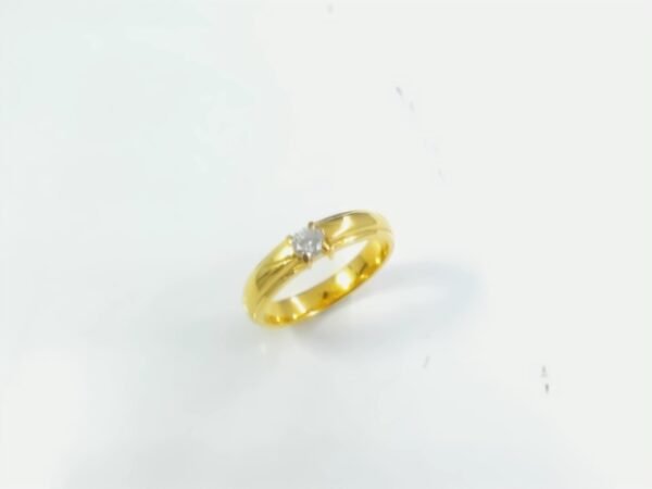 7100008 - CT WEDDING RING MATA PUTIH R.9 [17K - 3.44gr]