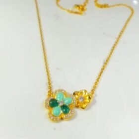 7128253 - KT HOLLO MATA PUTIH ENAMEL [17K - 3.88gr]