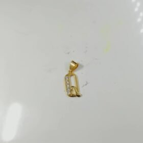 7157613 - LT MODEL INISIAL Q PERMATA PUTIH [16K - 0.95gr]