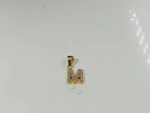 7166226 - LM MODEL INISIAL M MP [8K - 0.61gr]