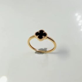 8091241 - CM MODEL CLOVER HITAM R.12 [8K - 1.02gr]