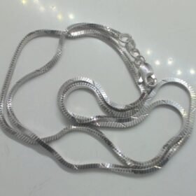 9206573 - KM SQUERE [PUTIH] [8K - 7.96gr]